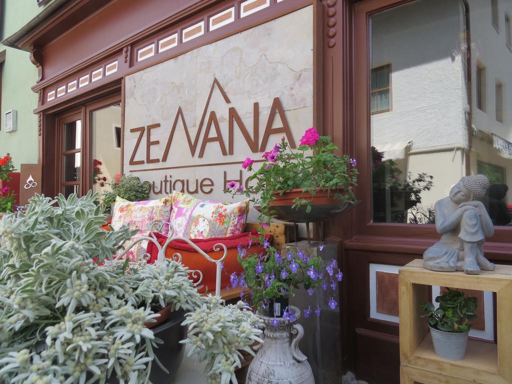 Zenana Boutique Hotel San Candido Exterior photo